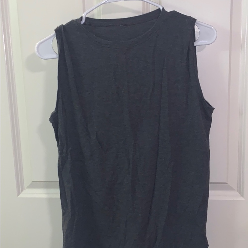 Lululemon top size 6-8